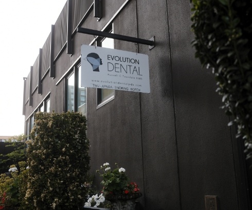 Exterior of Evolution Dental office in Portland